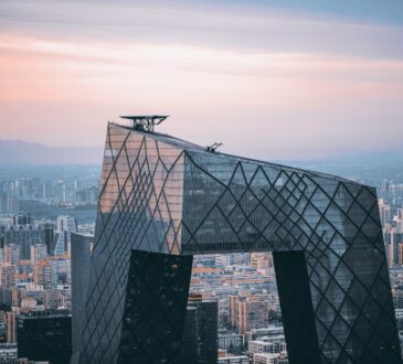 Une vue de Pékin avec des buildings.