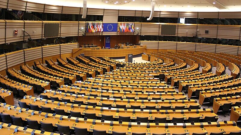 Européennes : l’extrême-droite pourrait gagner plus de sièges