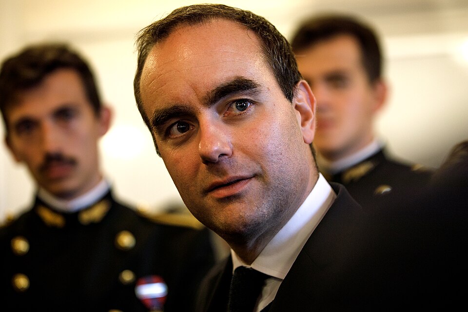Budget 2027 : Sébastien Lecornu a réglé sa tronçonneuse